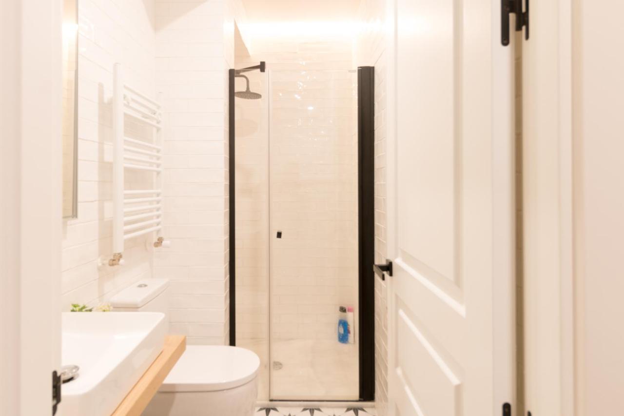 New Abando Ac By Staynnapartments Bilbao Exteriör bild
