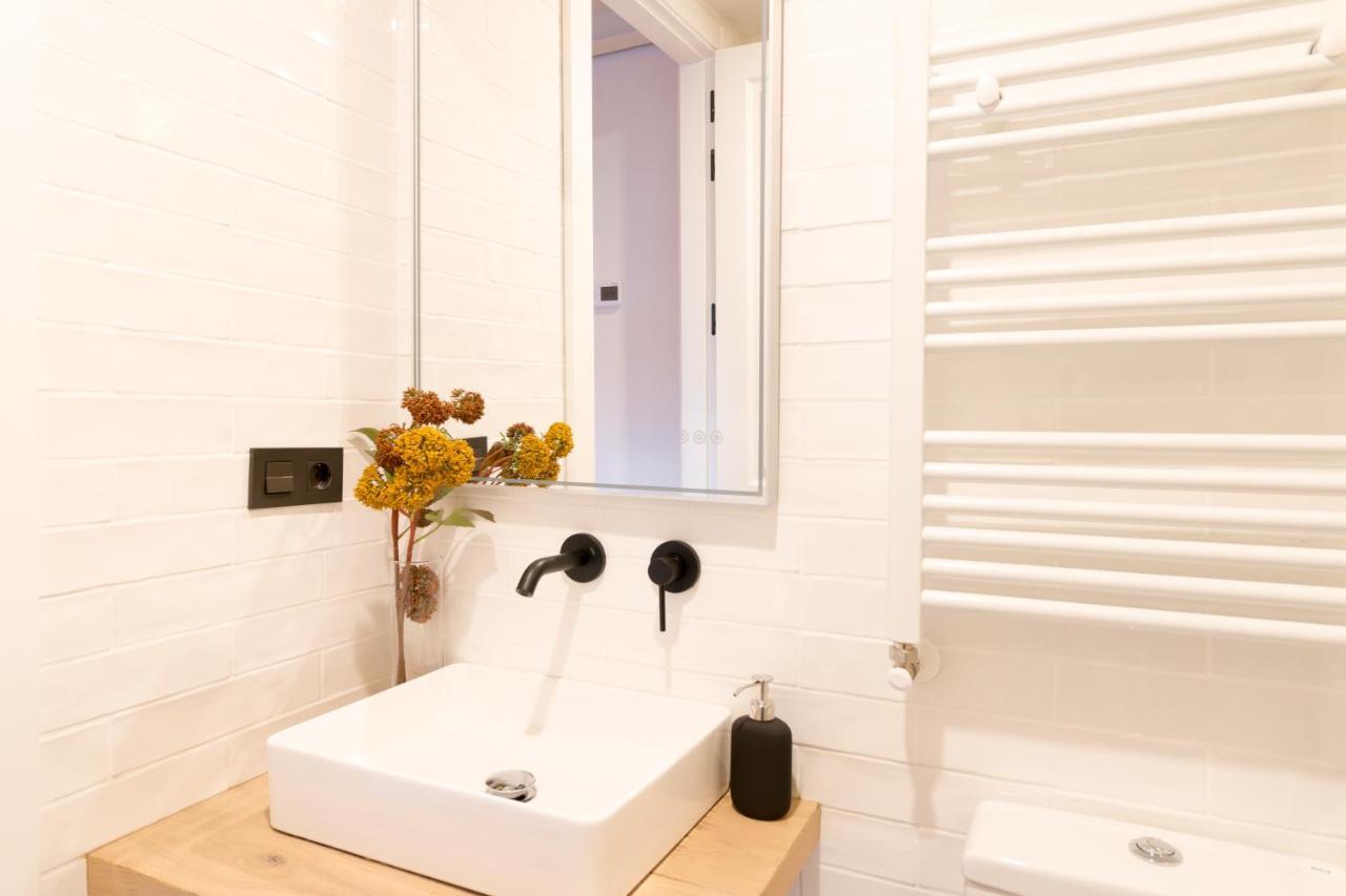 New Abando Ac By Staynnapartments Bilbao Exteriör bild